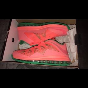 Lebron 10 low watermelons size 10